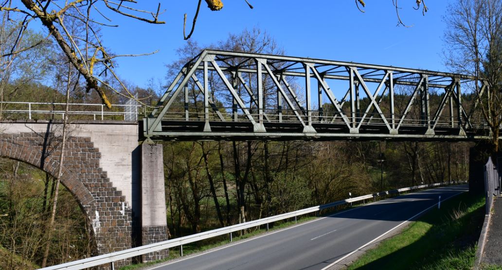 **Brücke über die Schelde-Lahn-Straße L 3042** (c) 2019 – Heimat- und Museumsverein